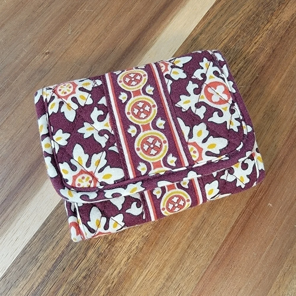 Vera Bradley Tri Fold Cloth Wallet Medallion Pattern Print - Picture 2 of 16